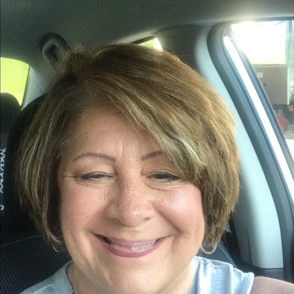 Meet your Posher, Deborah